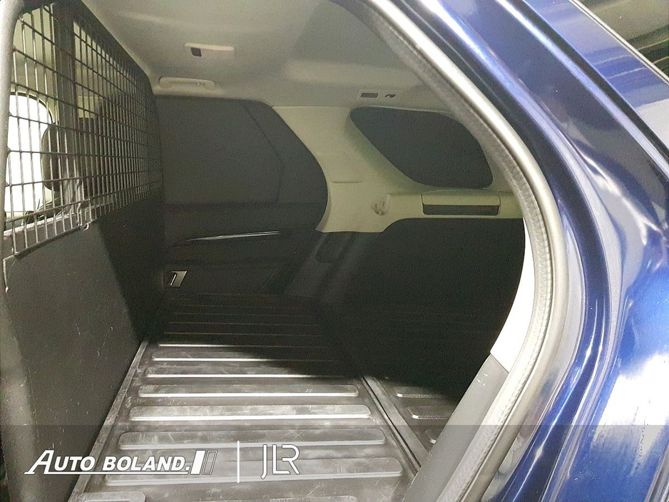 2022 Land Rover Discovery 3.0 SD6 SE 300PS - Side Steps, Electric Towbar, Cold Climate Pack, Heated Seats, 21" Alloy Wheels