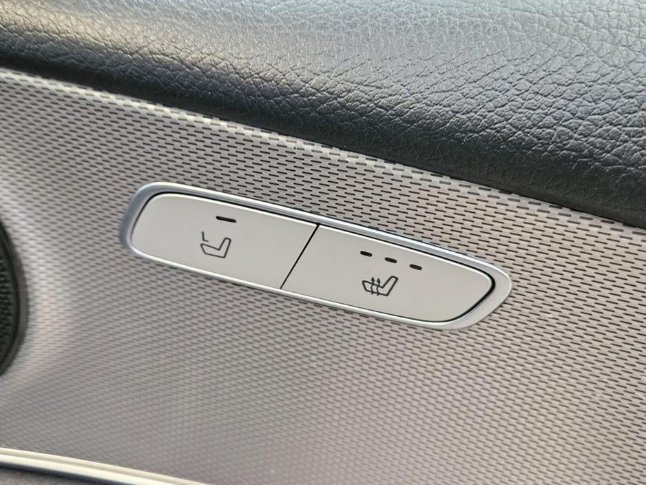 2017 Mercedes-Benz E Class - image 8