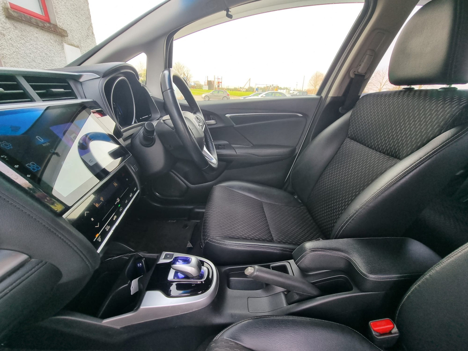 2017 Honda Fit - image 14