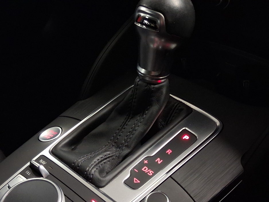 2014 Audi A3 - image 13