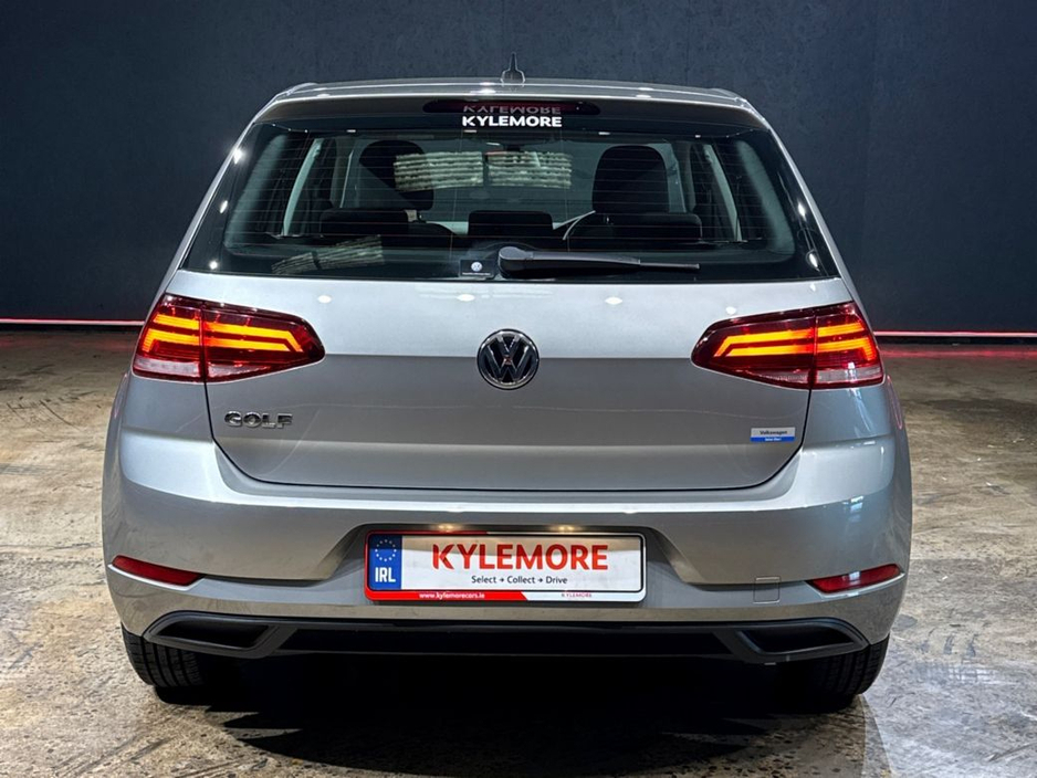 2018 Volkswagen Golf - image 4