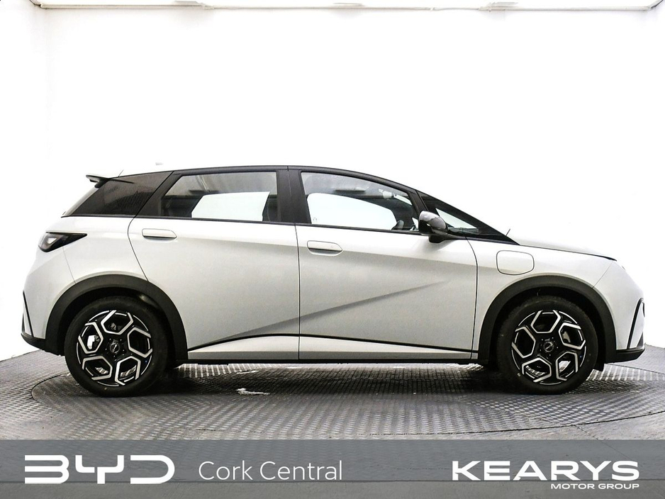 2026 BYD Dolphin - image 5