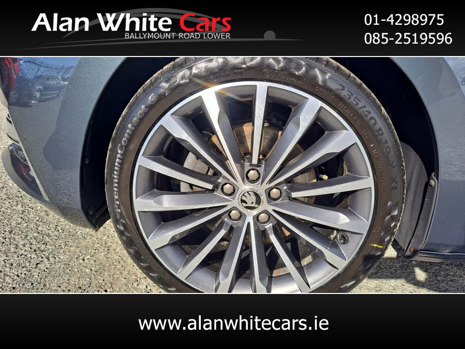 2022 Skoda Superb - image 36