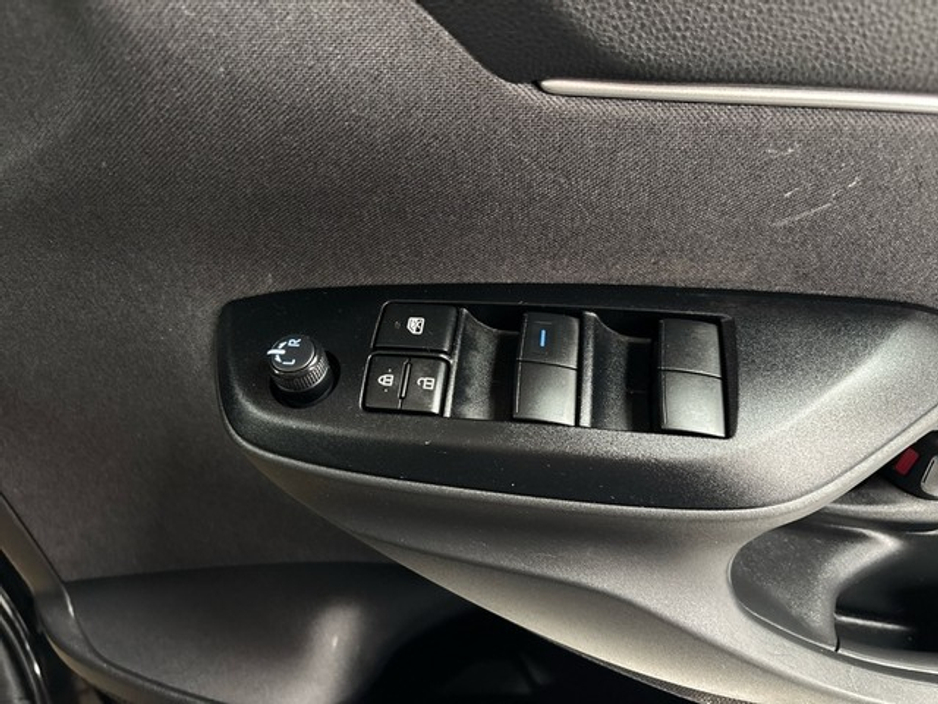 2024 Toyota Yaris Cross LUNA 4DR AUTO €27,950