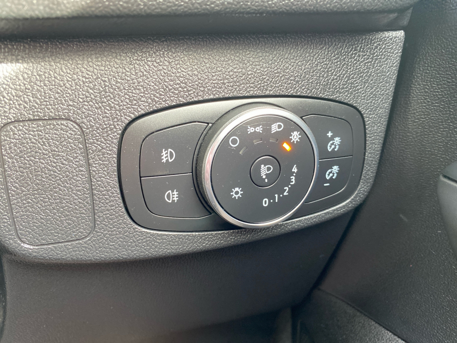 2021 Ford Focus 1.5 TDCI ST-Line Edition Estate 120 BHP..camera €21,500