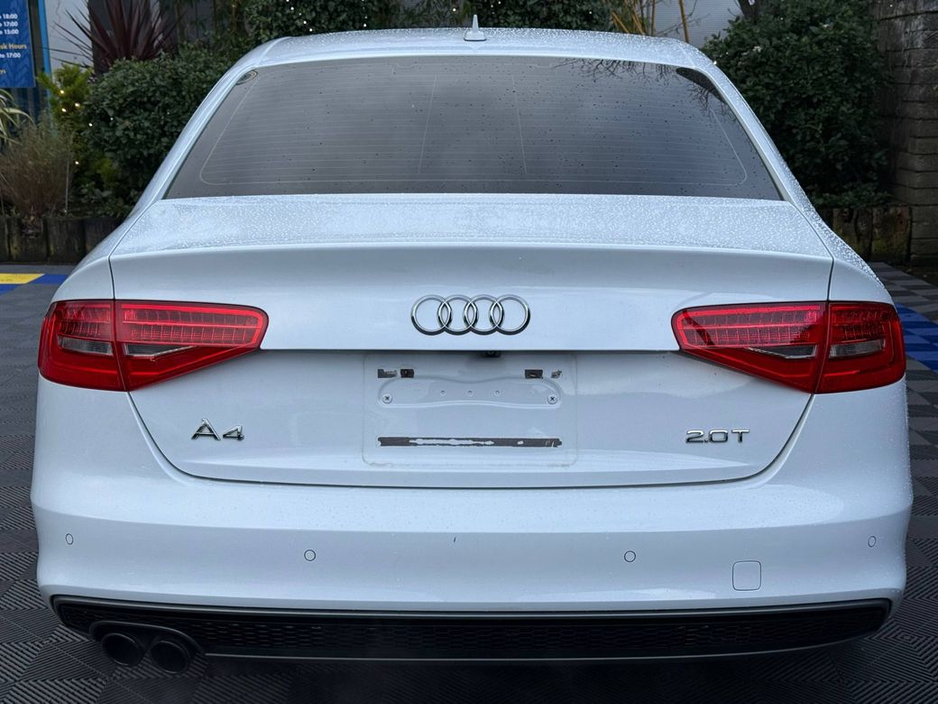2014 Audi A4 S-LINE PLUS 2.0 TFSI // SERVICE HISTORY // DUAL ZONE CLIMATE CONTROL // 18" S-LINE ALLOYS €15,900