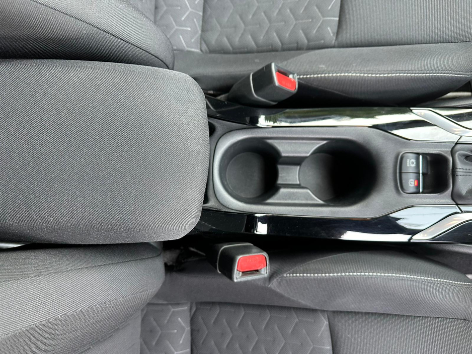 2021 Toyota Corolla - image 26
