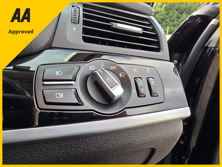 2017 BMW X3 - image 22