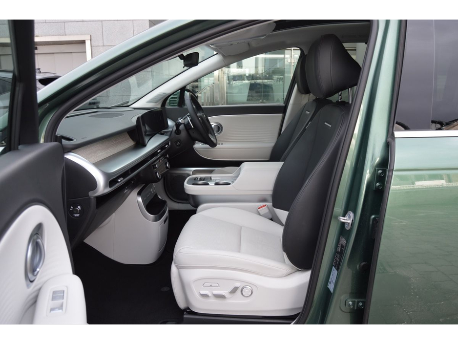 2025 Hyundai Ioniq 9 RWD standard (Long Range) Platinum €73,995