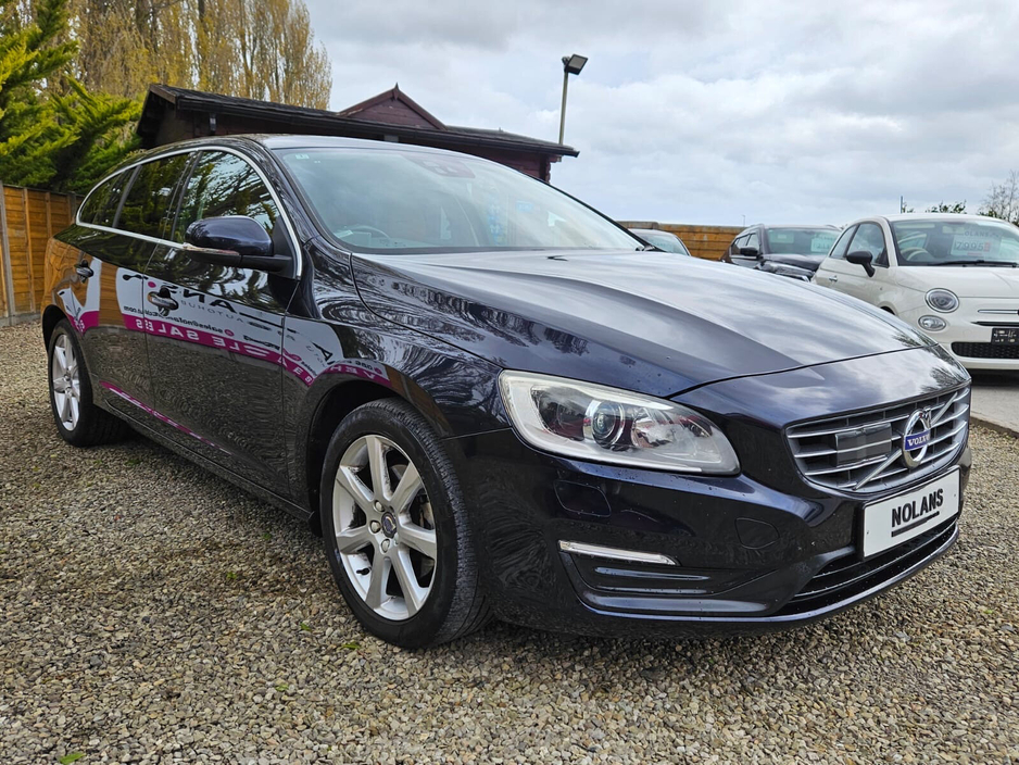 2016 Volvo V60 - image 12