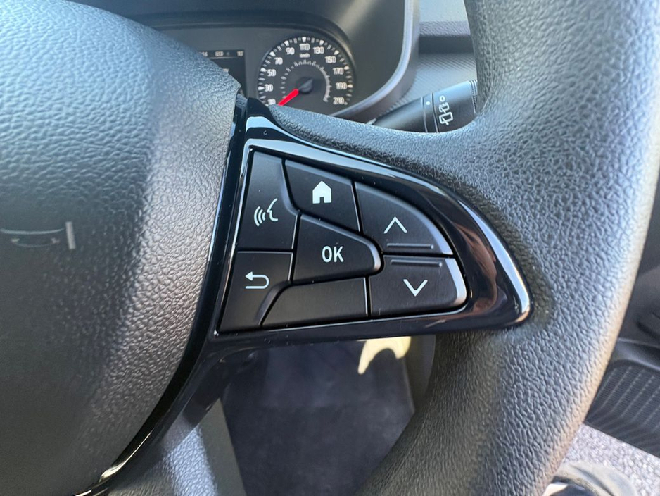 2022 Dacia Sandero - image 9