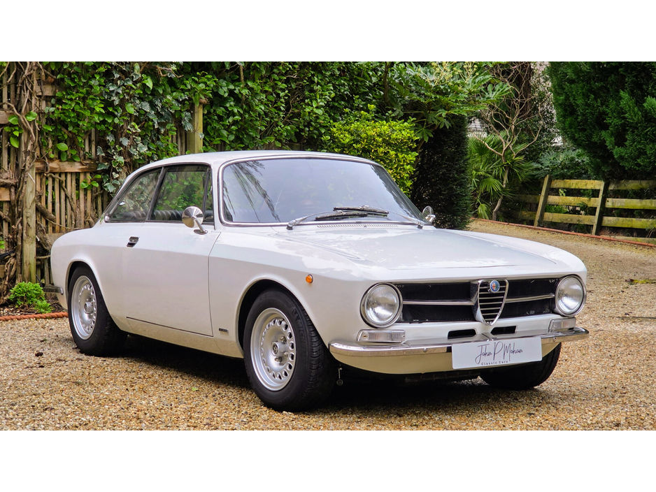 1971 Alfa Romeo GT Junior 1300 - image 2