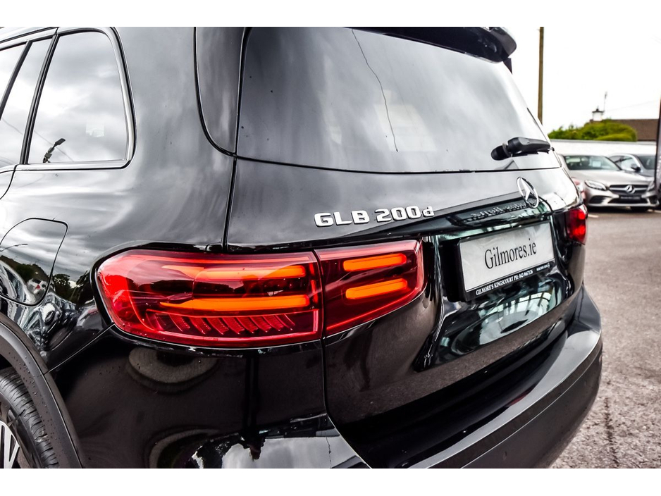 2025 Mercedes-Benz GLB - image 5