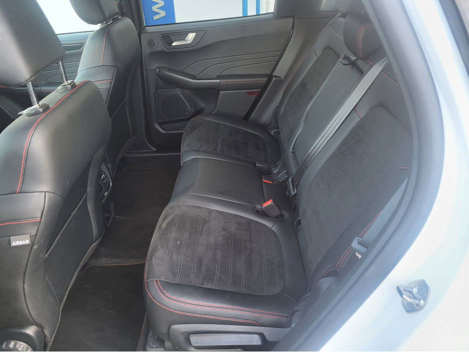 2024 Ford Kuga ST-LINE X 5DR 2.5 PHEV 225 S €37,000