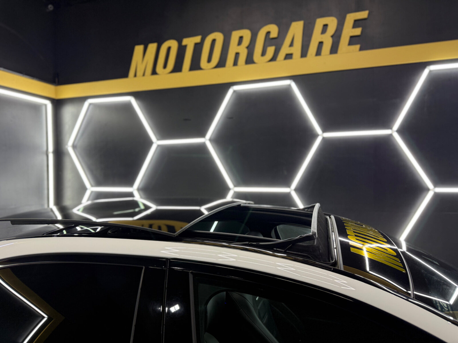 2017 Mercedes-Benz E Class - image 10