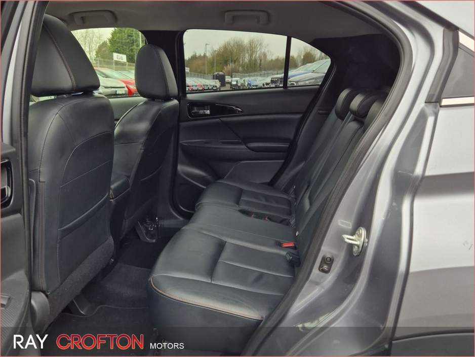 2018 Mitsubishi Eclipse Cross - image 7