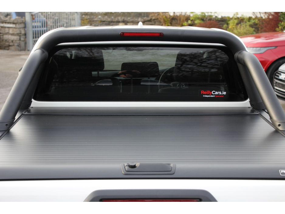 2026 Toyota Hilux - image 5