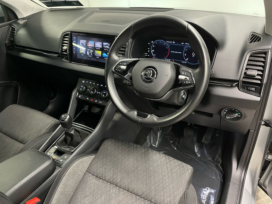 2022 Skoda Karoq - image 8
