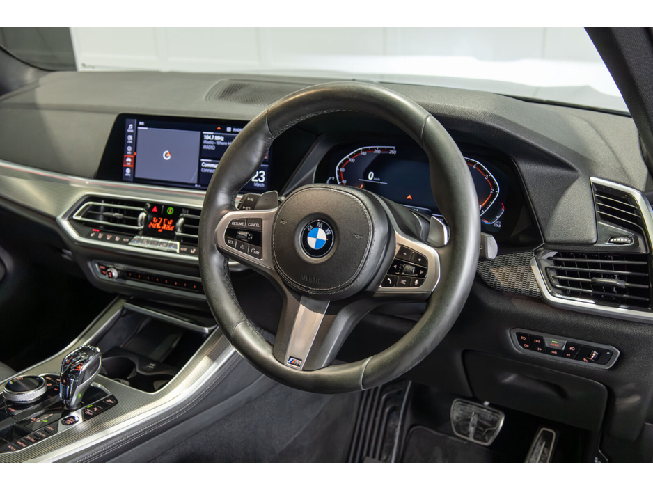2019 BMW X5 - image 9