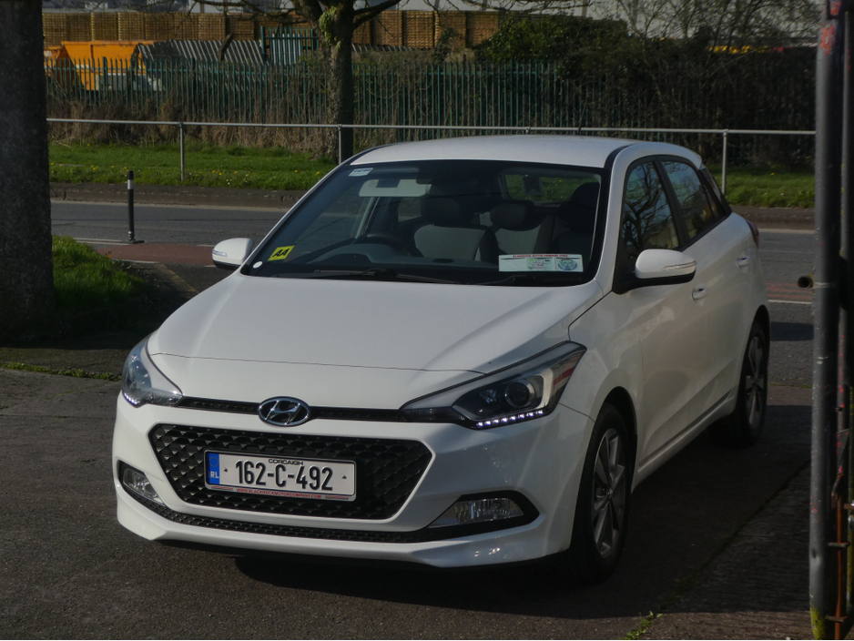 2016 Hyundai i20 - image 4