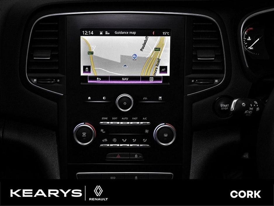 2020 Renault Megane - image 27