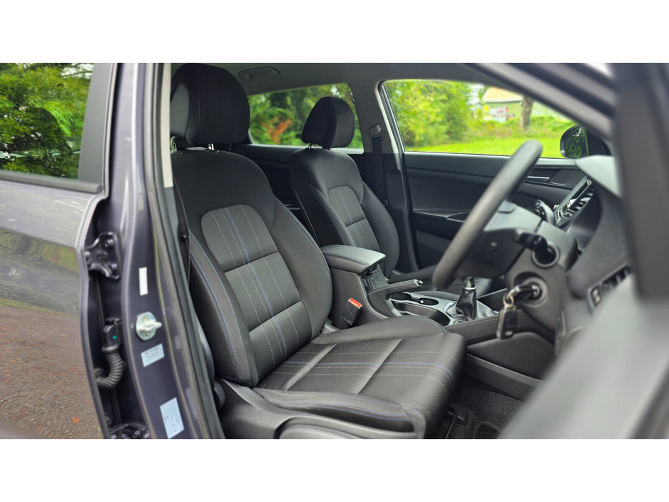 2016 Hyundai Tucson - image 10