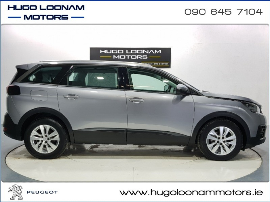 2018 Peugeot 5008 - image 8