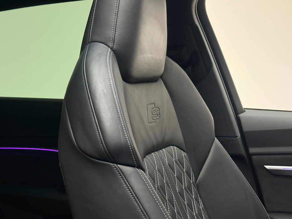 2022 Audi e-tron 55 VORSPRUNG QUATTRO €49,990