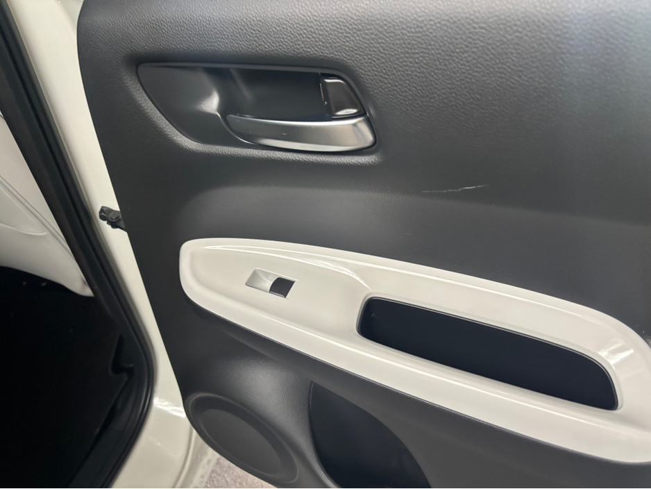 2021 Honda Jazz - image 7