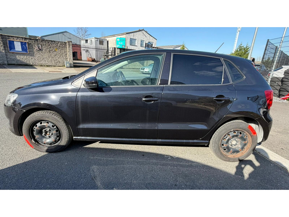 2013 Volkswagen Polo - image 6
