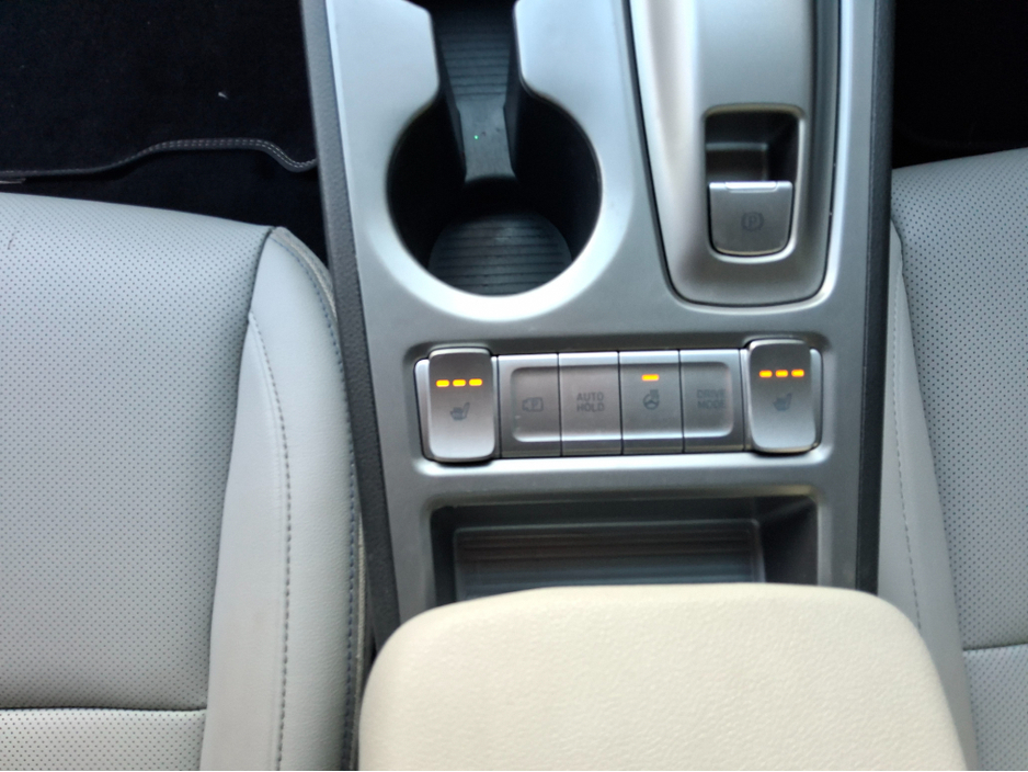 2022 Hyundai Kona PREMIUM 64kW ** Long Range Battery** €21,950