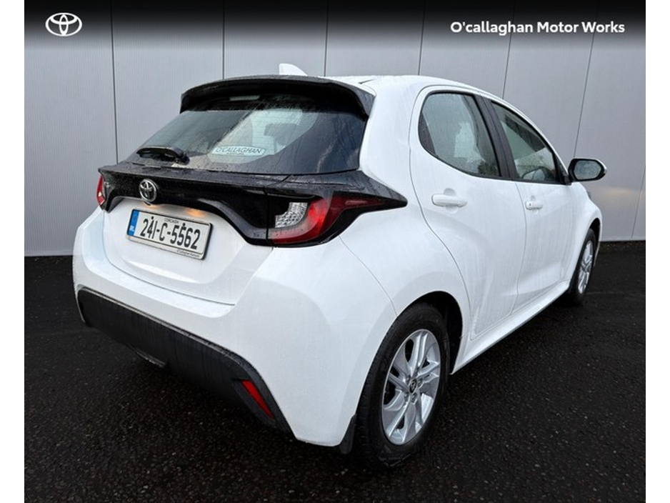 2024 Toyota Yaris 1.5 LUNA 4DR €26,950