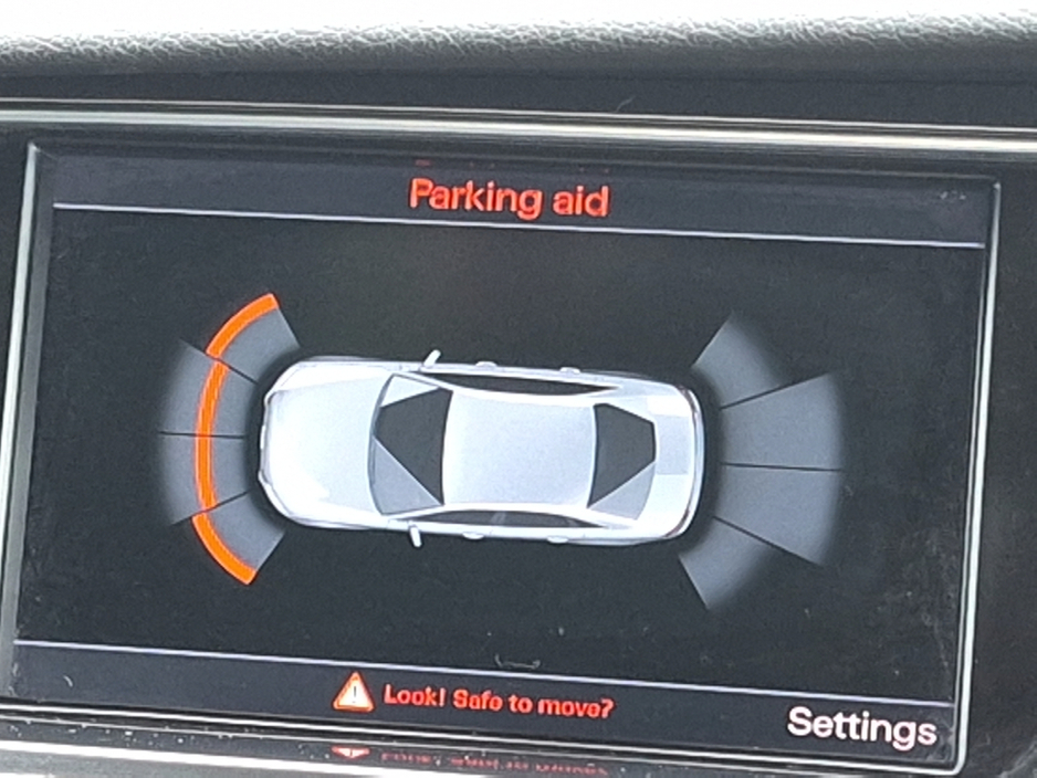 2014 Audi A4 - image 22