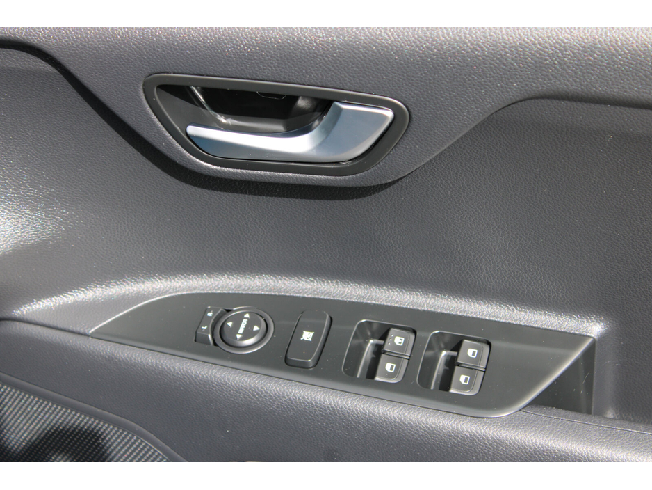 2023 Kia Stonic - image 14