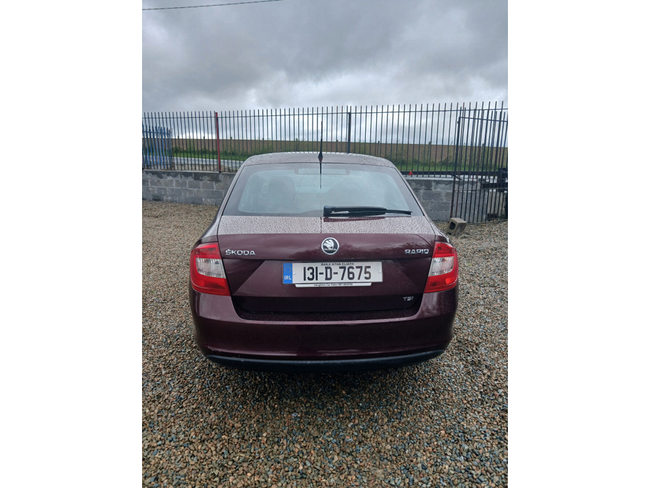 2013 Skoda Rapid - image 7