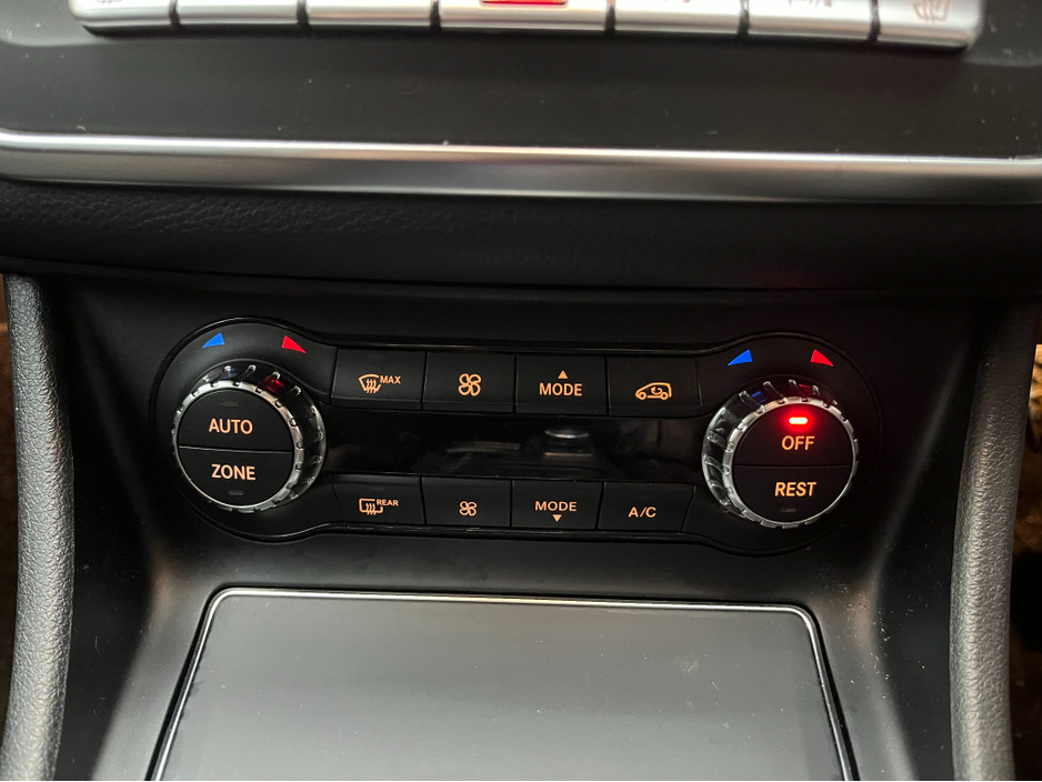 2018 Mercedes-Benz CLA Class €21950 2018 MERCEDES-BENZ CLA180 1.6 AUTOMATIC / CRUISE CONTROL / REVERSE CAMERA / ELECTRIC MEMORY & HEATED SEATS / PADDLE SHIFTERS AND MORE €21,950