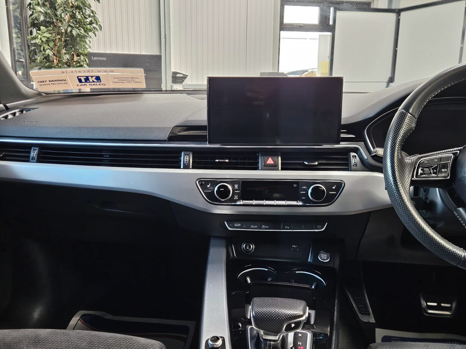 2020 Audi A4 - image 14