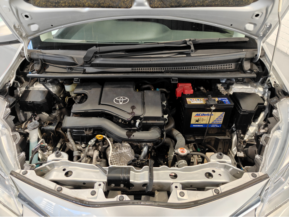 2020 Toyota Yaris - image 19