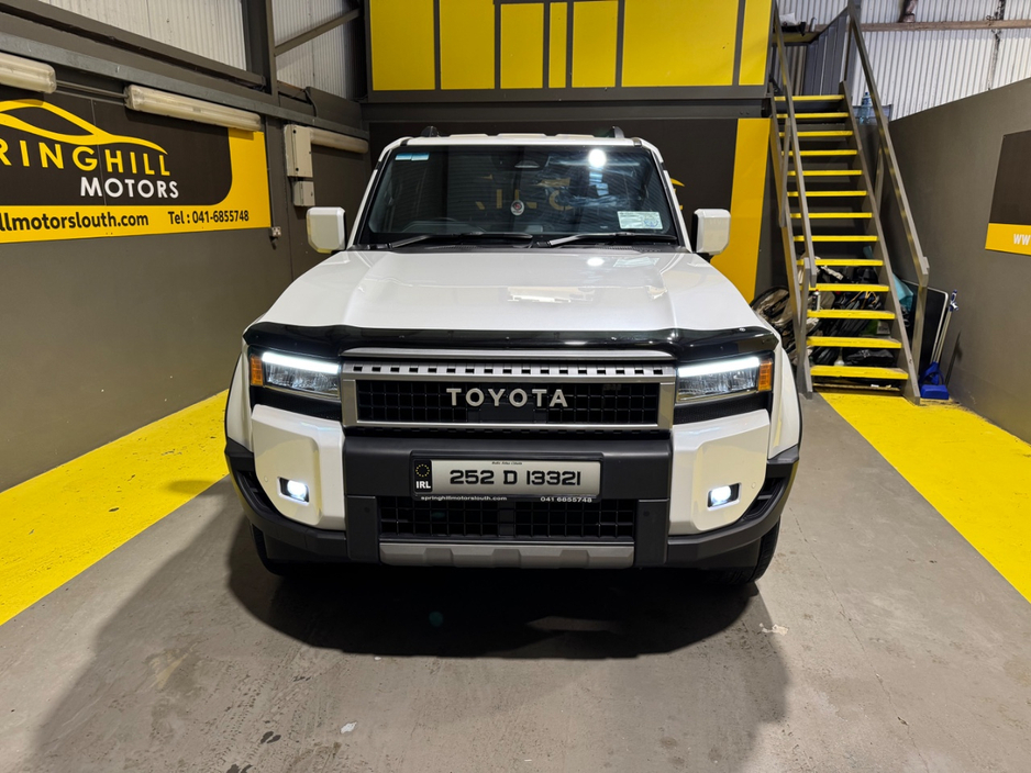 2025 Toyota Landcruiser - image 5