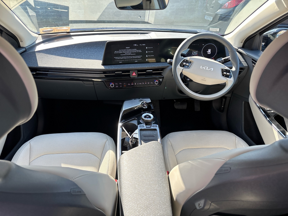 2024 Kia EV6 - image 10