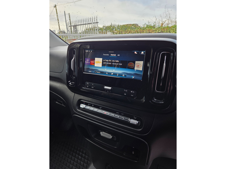 2024 Mercedes-Benz Vito - image 8