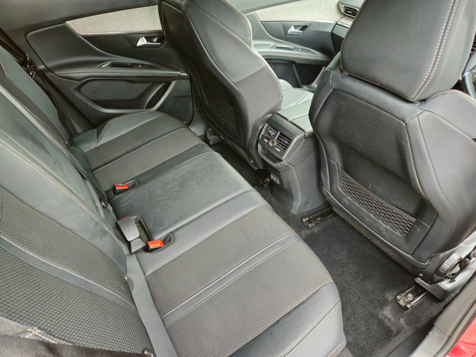 2024 Peugeot 3008 - image 12