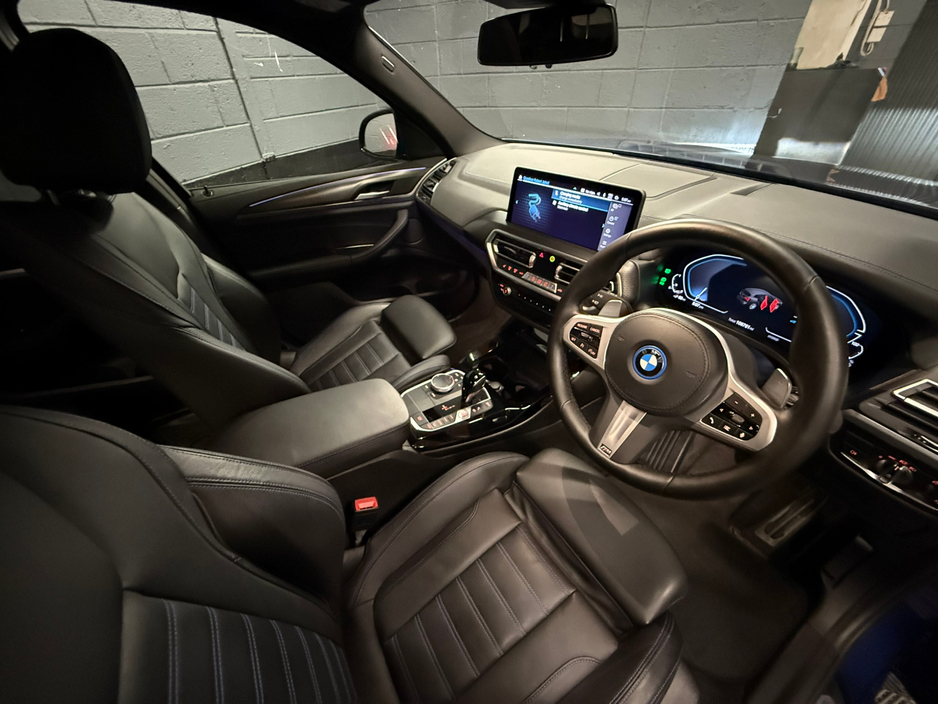 2023 BMW X3  €44,900
