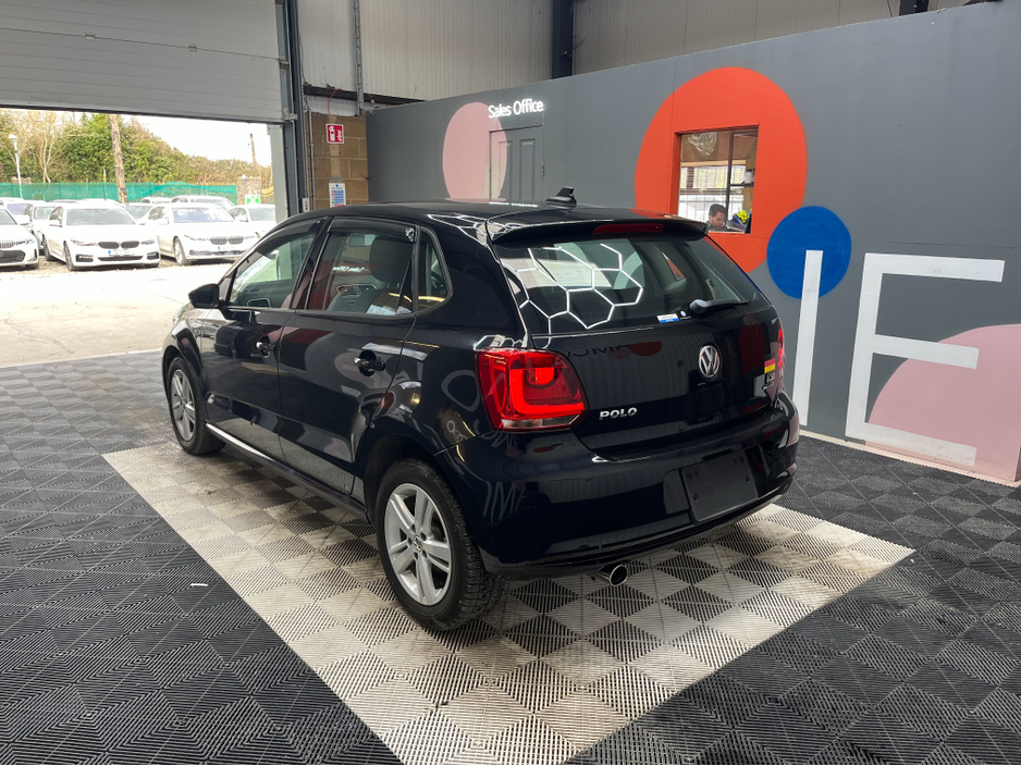 2014 Volkswagen Polo - image 4