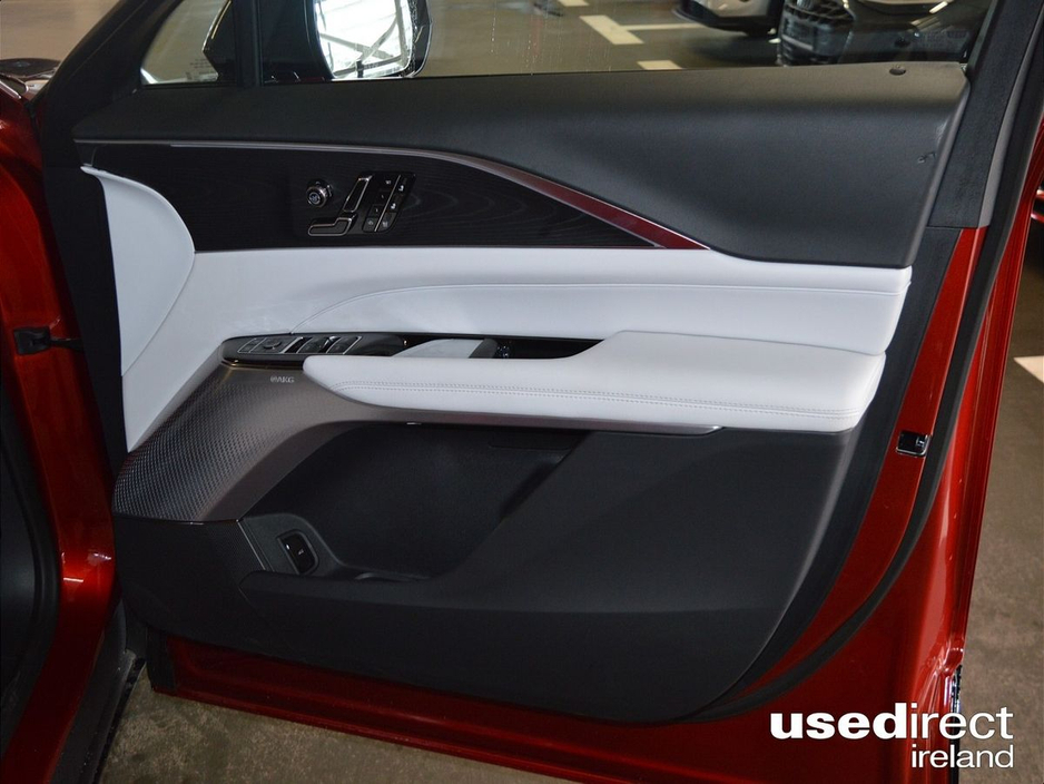 2026 Cadillac Lyriq - image 31