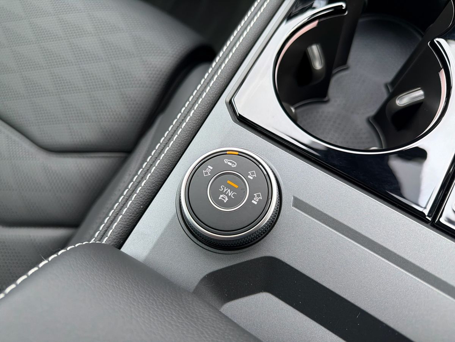 2026 Volkswagen Touareg Touareg R-Line Final Edition 231HP €113,980