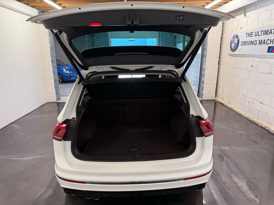 2018 Volkswagen Tiguan - image 15