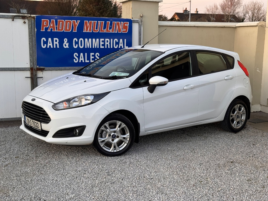 2013 Ford Fiesta - image 3
