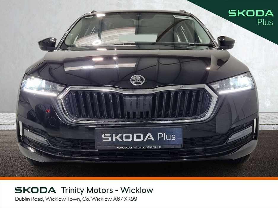 2023 Skoda Octavia - image 12