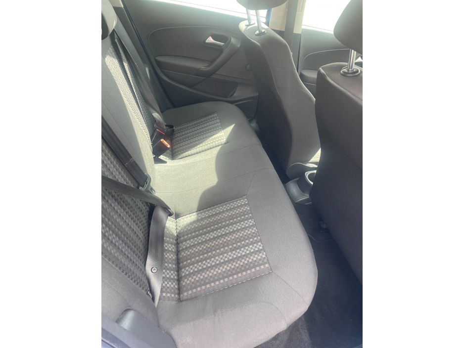 2016 Volkswagen Polo - image 11